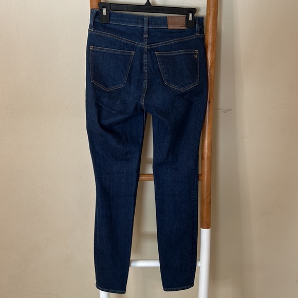 Madewell dark wash high riser skinny jeans, size 26 like new. - Picture 3 of 4